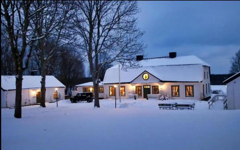 Bergby Herrgard Grisslehamn Exterior photo